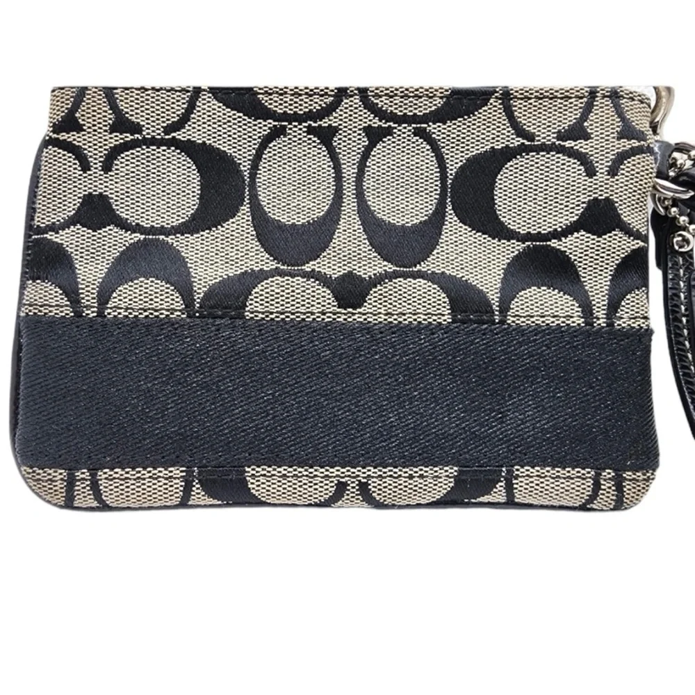 Coach Glitter Stripe Signature Wrislet EUC - price is firm